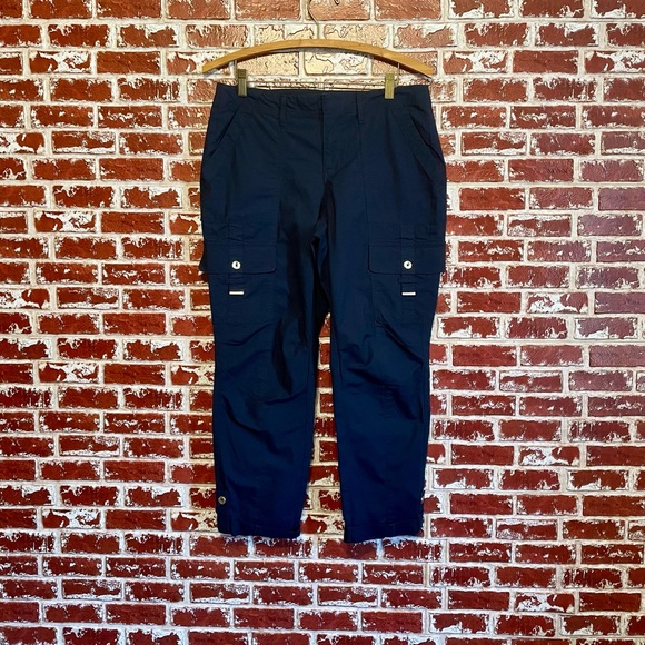 White House Black Market Pants - White House Black Market Cropped Ankle Cargo Utility Pants. Women’s 6.